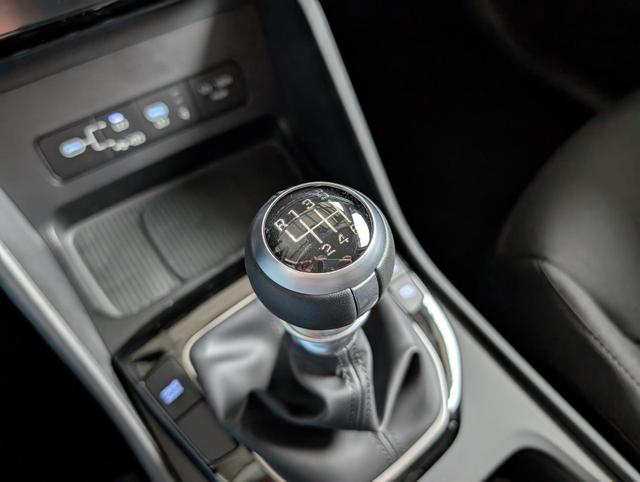 Hyundai TUCSON NX4 GO 1,6 T-GDi 2WD 6MT 160 PS / Sitz + Lenkradheizung LED-Scheinw./ Navi Einparkhilfe V+H mit Kamera 