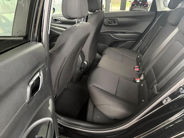 Hyundai i20 FL 1.0 T-GDI 100 PS 7DCT Family / Navi PDC m.Kamera Sitz & Lenkr.Heiz./ Klimaauto ALU16 