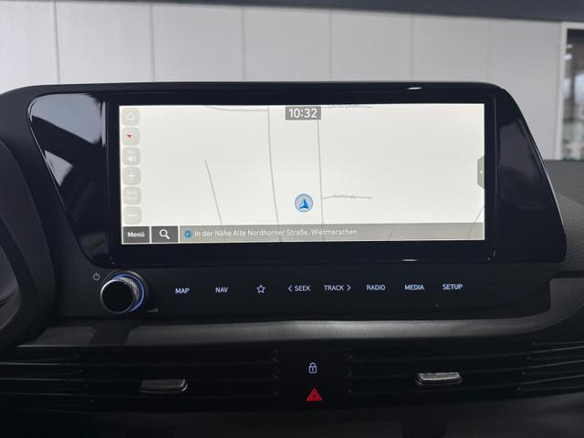 Hyundai i20 FL 1.0 T-GDI 100 PS 7DCT Family / Navi PDC m.Kamera Sitz & Lenkr.Heiz./ Klimaauto ALU16 