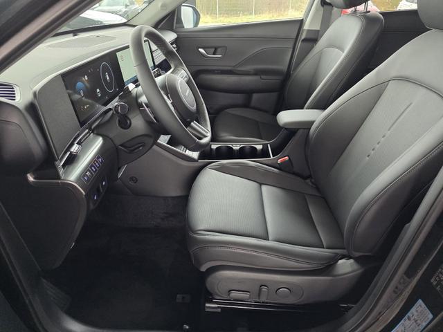 Hyundai KONA 1.6 T-GDI 138 PS 2WD 7DCT Style / Lederaustattung Schiebedach 360 Kam 4X Sitzheiz./ Navi E-Heckklappe E-Sitze LED 