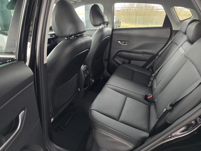 Hyundai KONA 1.6 T-GDI 138 PS 2WD 7DCT Style / Lederaustattung Schiebedach 360 Kam 4X Sitzheiz./ Navi E-Heckklappe E-Sitze LED 