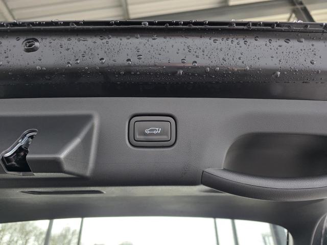 Hyundai KONA 1.6 T-GDI 138 PS 2WD 7DCT Style / Lederaustattung Schiebedach 360 Kam 4X Sitzheiz./ Navi E-Heckklappe E-Sitze LED 