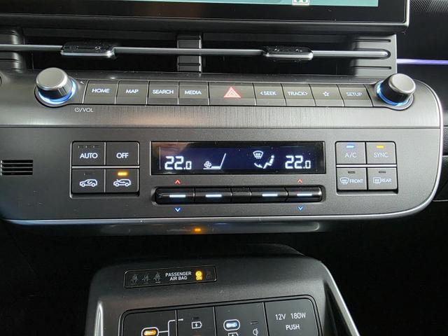 Hyundai KONA 1.6 T-GDI 138 PS 2WD 7DCT Style / Lederaustattung Schiebedach 360 Kam 4X Sitzheiz./ Navi E-Heckklappe E-Sitze LED 