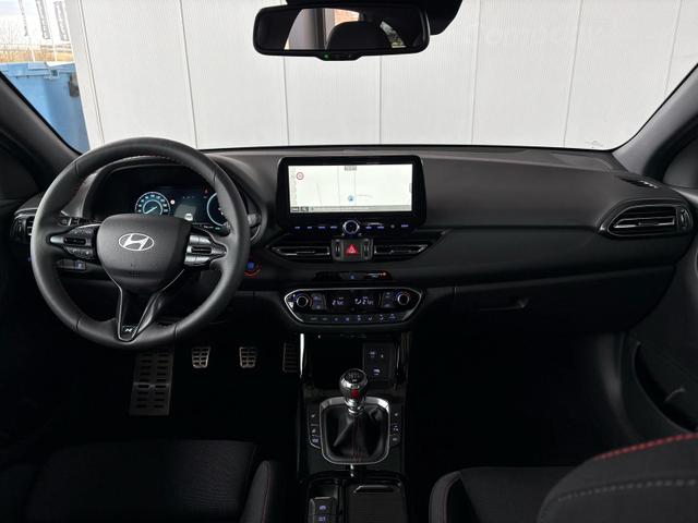 Hyundai i30 Kombi WG N-Line 1.5 T-GDI 140 PS 48V MHEV / Sitz & Lenkr.Heiz./ Keyless Navi PDC V.&H. Kamera LED Alu 18 