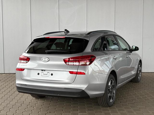 Hyundai i30 Kombi WG Family 1.5 T-GDI 140 PS 7DCT 48V MHEV 