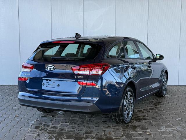 Hyundai i30 Kombi WG Comfort 1.5 T-GDI 6MT mHEV / Navi PDC V.&H./ Kamera LED Carplay ALU16 