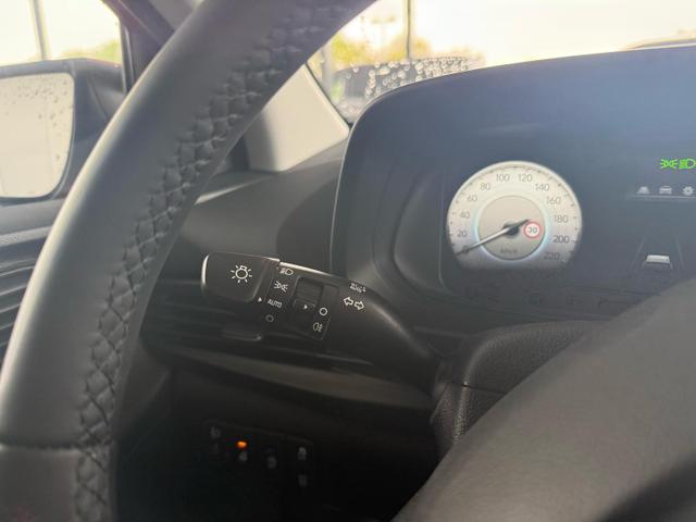 Hyundai BAYON i-Line Plus 1,2 MPI 5MT 84 PS 