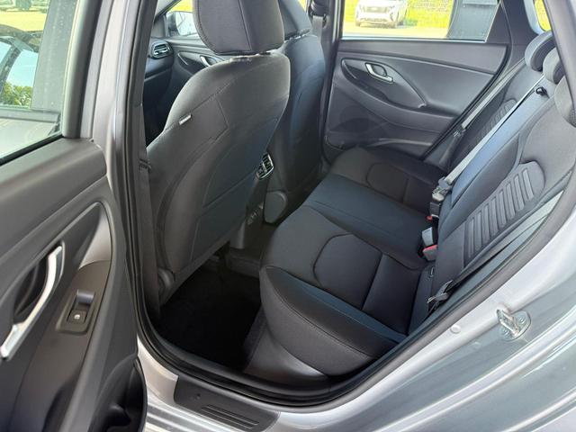 Hyundai i30 Kombi - PD GO Plus 1.5 DPI / Sitz + Lenkradheizung LED-Scheinw. Navi Tempomat 