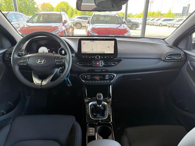 Hyundai i30 Kombi - PD GO Plus 1.5 DPI / Sitz + Lenkradheizung LED-Scheinw. Navi Tempomat 