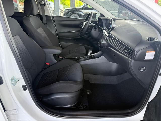 Hyundai BAYON 7DCT 1.0 T-GDI Premium mHEV / Bose Navi Keyless Klimaautom. LED Sitz & Lenkr.Heiz./ PDC V.&H./Kamera 