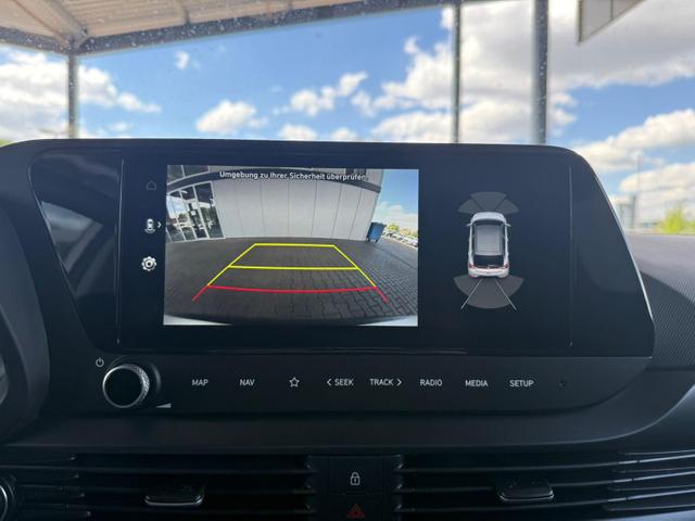 Hyundai BAYON 7DCT 1.0 T-GDI Premium mHEV / Bose Navi Keyless Klimaautom. LED Sitz & Lenkr.Heiz./ PDC V.&H./Kamera 
