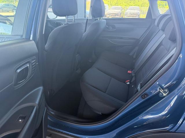 Hyundai BAYON 1,2 MPI Wave 5MT + Sitz & Lenkr. Heiz / Navi PDC m.Kamera Tempom./ALU 16 
