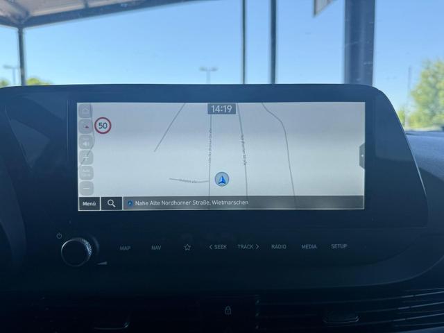 Hyundai BAYON 1,2 MPI Wave 5MT + Sitz & Lenkr. Heiz / Navi PDC m.Kamera Tempom./ALU 16 