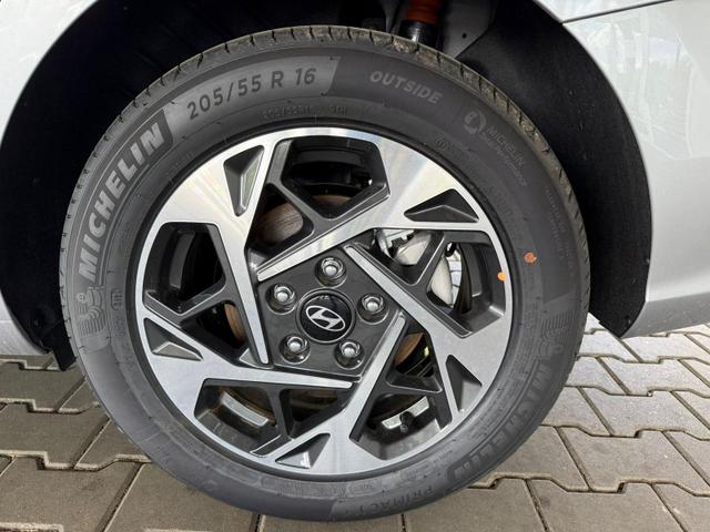 Hyundai i30 Kombi Comfort+1.5 GDI 6MT / Navi PDC V.&H. Kamera LED Carplay Sitz & Lenkr.Heiz. 