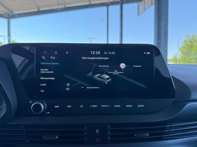 Hyundai BAYON 1,2 MPI Comfort+ 5MT / Navi PDC m.Kamera Tempom. ALU 16 
