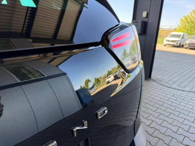 Opel Crossland 1.2 Turbo 110PS 6MT Elegance / Navi Panoramadach Klimaautom./ PDC v+h LED ALU16 