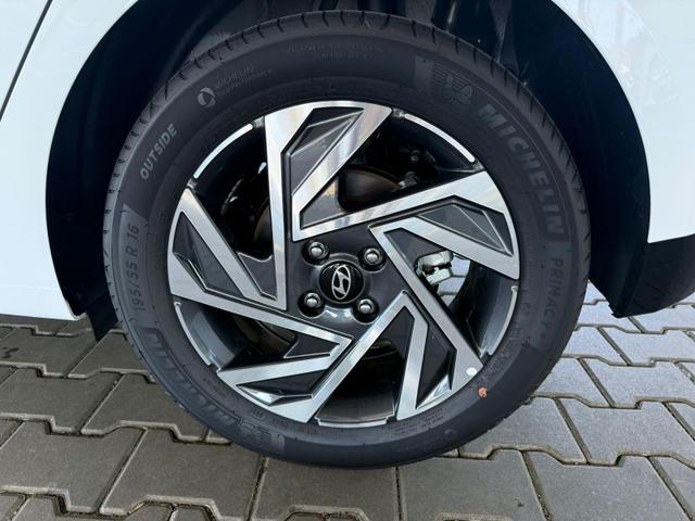 Hyundai i20 6 MT 100 PS 1.0 T-GDI mHEV Comfort Smart / PDC m.Kamera Tempom./ Carplay ALU16 