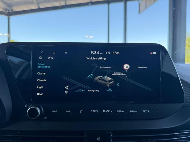 Hyundai i20 6 MT 100 PS 1.0 T-GDI mHEV Comfort Smart / PDC m.Kamera Tempom./ Carplay ALU16 