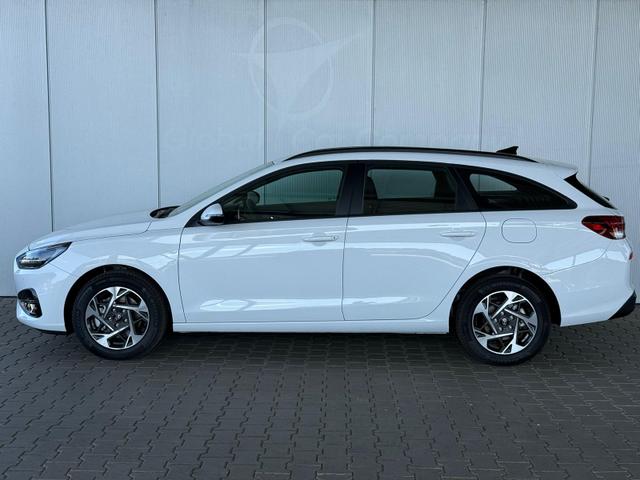 Hyundai i30 Kombi Smart 1.5 GDI 6MT 