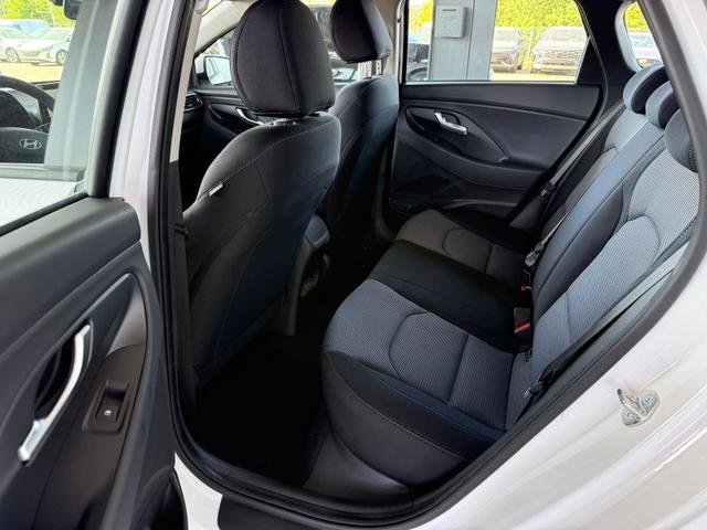 Hyundai i30 Kombi Smart 1.5 GDI 6MT 