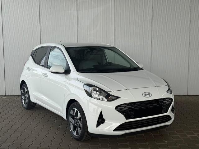 Hyundai i10 1.2 MPi Automatik Smart 5 Sitzer / PDC m. Kamera Sitz & Lenkr.Heiz./ Navi ALU15 