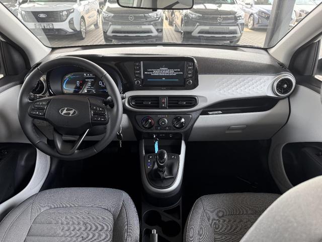 Hyundai i10 1.2 MPi Automatik Smart 5 Sitzer / PDC m. Kamera Sitz & Lenkr.Heiz./ Navi ALU15 