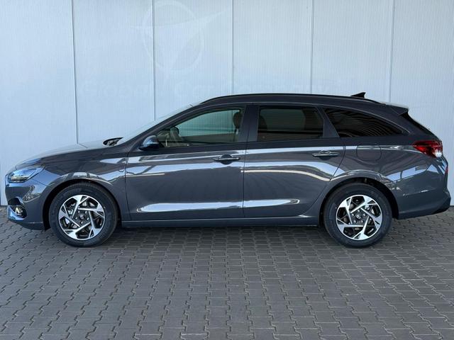 Hyundai i30 Kombi Comfort+1.5 GDI 6MT / Navi PDC V.&H. Kamera LED Carplay Sitz & Lenkr.Heiz. 
