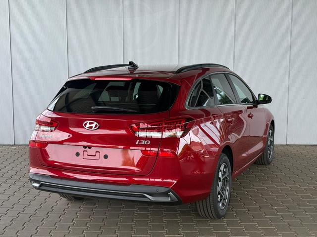 Hyundai i30 Kombi Style 1.5 T-GDI mHEV 6MT / Navi LED Sitz & Lenkr.Heiz Keyless PDC V.&H. Kamera Alu16 