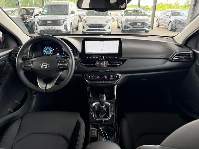 Hyundai i30 Kombi Style 1.5 T-GDI mHEV 6MT / Navi LED Sitz & Lenkr.Heiz Keyless PDC V.&H. Kamera Alu16 