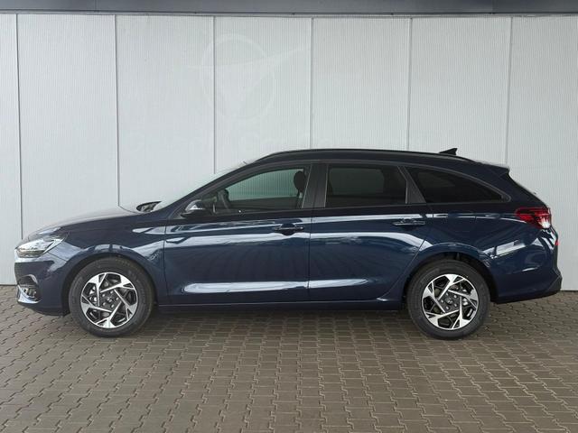 Hyundai i30 Kombi Comfort+1.5 GDI 6MT / Navi PDC V.&H. Kamera LED Carplay Sitz & Lenkr.Heiz. 