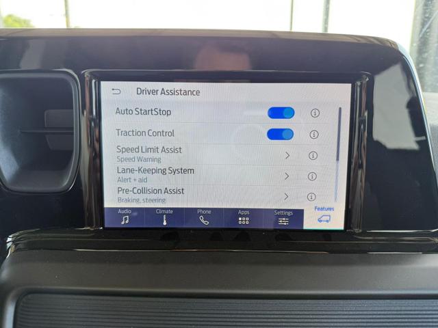 Ford Tourneo Courier 1.0 Ecoboost 125 PS Titanium 5 Sitzer / Sitz-Lenkrad & Frontsch.Heiz./ Klimaautom./ Carplay PDC Dachreling /5-Jahre Garantie 