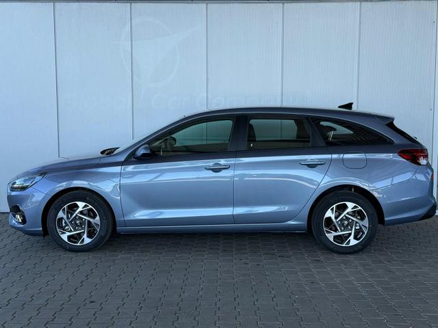 Hyundai i30 Kombi Comfort 1.5 T-GDI /Navi / PDC V+H.m.Kamera LED ALU16 Carplay Kurvenlicht 