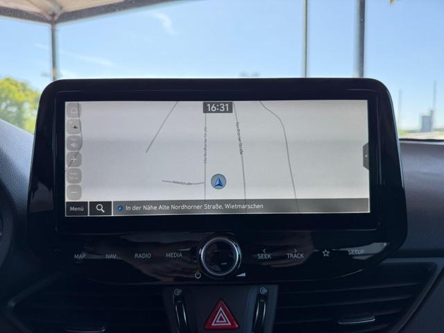 Hyundai i30 Kombi Comfort 1.5 T-GDI /Navi / PDC V+H.m.Kamera LED ALU16 Carplay Kurvenlicht 