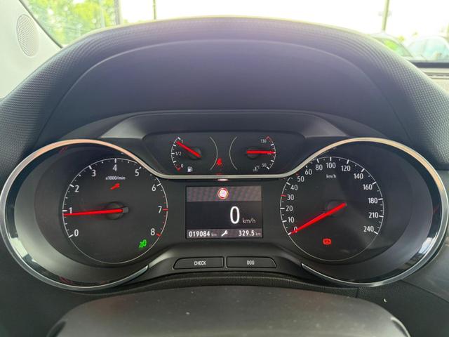 Opel Crossland 1.2 turbo 110PK 6MT Elegance Panoramadach / Klima Automatic PDC v+h 
