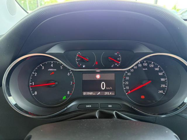 Opel Crossland 1.2 turbo 110PK 6MT Elegance Panoramadach / Klima Automatic PDC v+h 