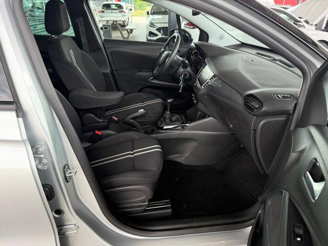 Opel Crossland 1.2 turbo 110PK 6MT Elegance Panoramadach / Klima Automatic PDC v+h 