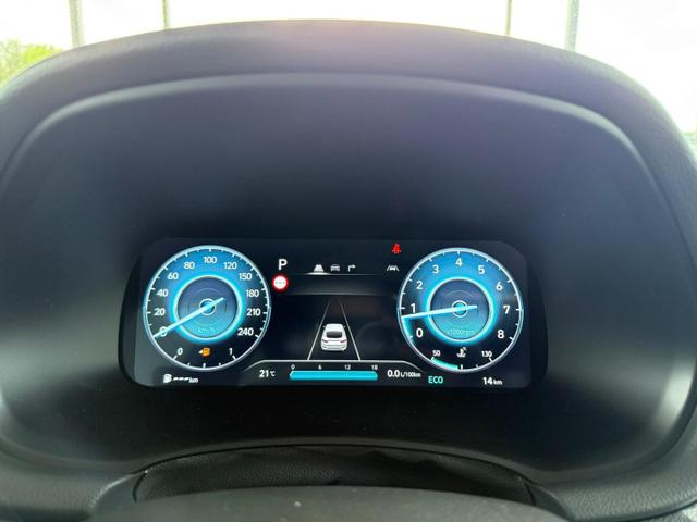Hyundai i30 Fastback - PD GO Plus 1.5 TGDI DCT 48V / Panodach ACC Sitz & Lenkr.Heiz./ LED Keyless Alu17 