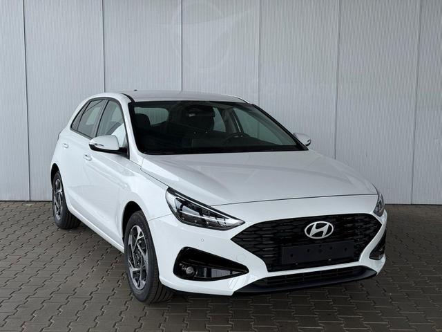 Hyundai i30 GO 1.5 DPI / Sitz + Lenkradh./ LED Navi Tempomat Alu16 PDC V.&H.m.Kamera 