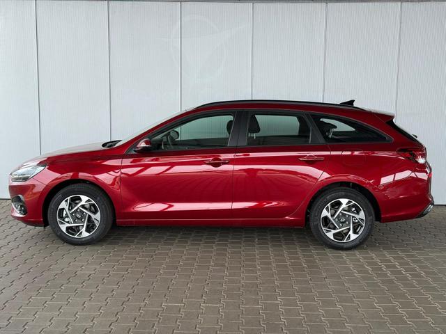 Hyundai i30 Kombi GO 1.5 DPI / Sitz + Lenkradh./ LED Navi Tempomat Alu16 PDC V.&H.m.Kamera 