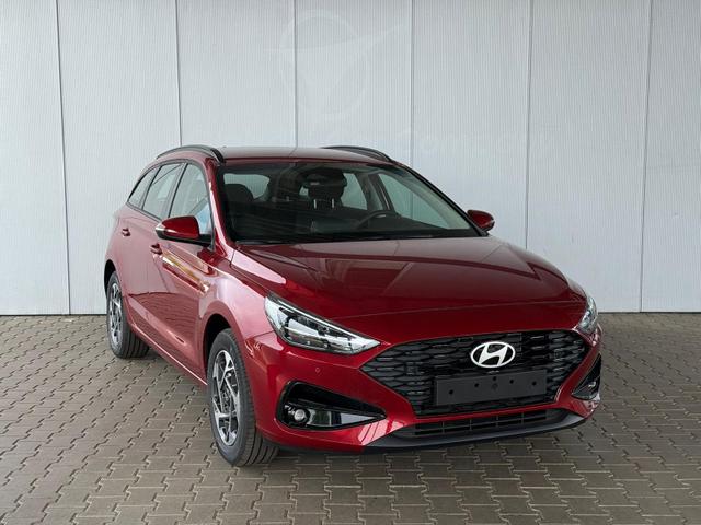 Hyundai i30 Kombi GO 1.5 DPI / Sitz + Lenkradh./ LED Navi Tempomat Alu16 PDC V.&H.m.Kamera 