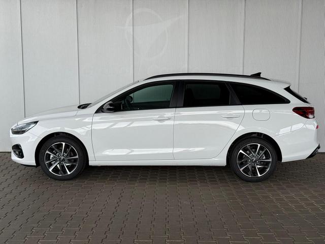 Hyundai i30 Kombi GO Plus 1.5 DPI 97 PS 6MT / Sitz + Lenkradh./ LED Navi Tempomat Alu16 PDC V.&H.m.Kamera Totenwinkel assist. 