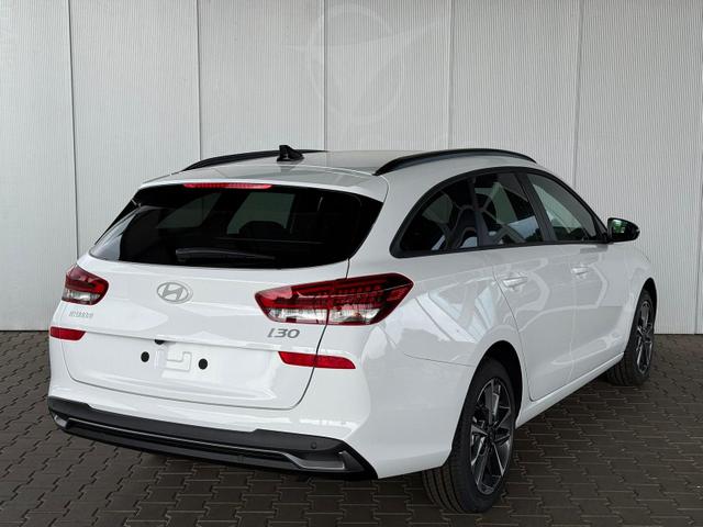 Hyundai i30 Kombi GO Plus 1.5 DPI 97 PS 6MT / Sitz + Lenkradh./ LED Navi Tempomat Alu16 PDC V.&H.m.Kamera Totenwinkel assist. 
