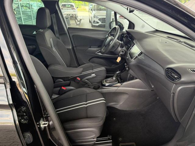 Opel Crossland 1.2 turbo 130PK Automatik Elegance Panoramadach / Klima Autom. PDC v+h m.Kamera Navi Tempom./ LED ALU16 