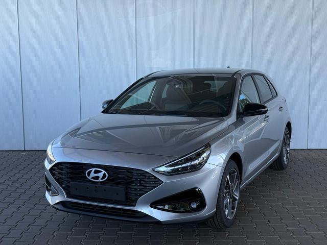Hyundai i30 - GO Plus 1.5 DPI 96 PS 6 MT / PDC V & H.m. Kamera Navi LED Sitz Lenkr.Heiz./ Alu17 Privacy