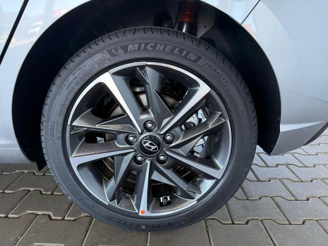 Hyundai i30 GO Plus 1.5 DPI 96 PS 6 MT / PDC V & H.m. Kamera Navi LED Sitz Lenkr.Heiz./ Alu17 Privacy 