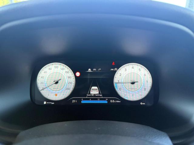 Hyundai i30 GO Plus 1.5 DPI 96 PS 6 MT / PDC V & H.m. Kamera Navi LED Sitz Lenkr.Heiz./ Alu17 Privacy 