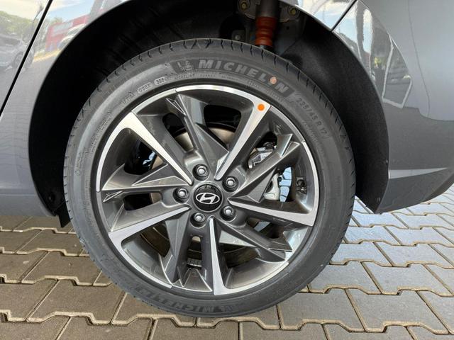 Hyundai i30 GO Plus 1.5 TGDI DCT 48V Go! Paket / Navi PDC V.&H.m.Kamera Keyless LED Sitz & Lenkr.Heiz /Klimaautom./ ALU17 