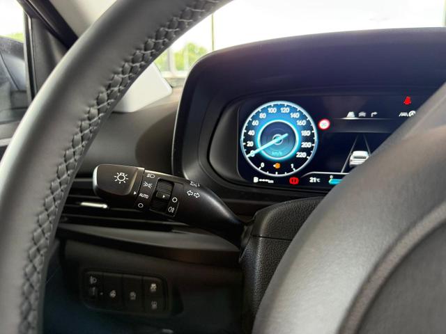 Hyundai i20 1.2MPi 5MT Emotion / Navi PDC-Kamera Sitz & Lenkr.Heiz./ LED m.Kurvenl. Klimaautom./ ALU16 