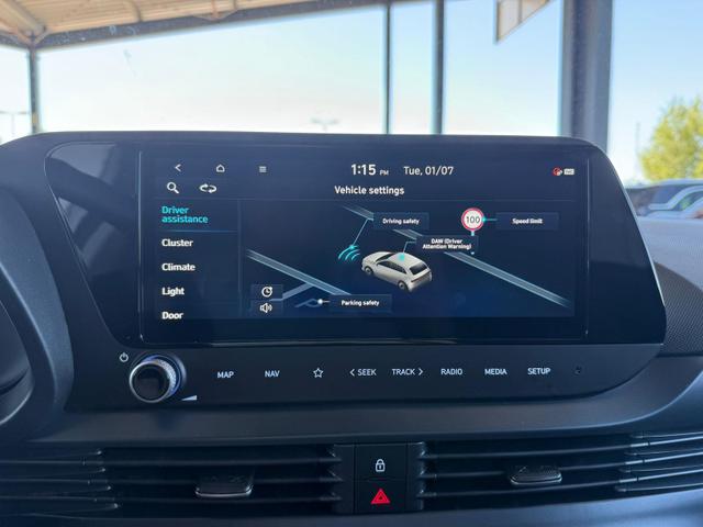 Hyundai i20 1.2MPi 5MT Emotion / Navi PDC-Kamera Sitz & Lenkr.Heiz./ LED m.Kurvenl. Klimaautom./ ALU16 