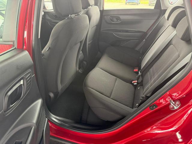 Hyundai BAYON 1.0 Comfort+ 7DCT / Navi PDC m.Kamera Tempom. ALU 16 Sitz & Lenkr.Heiz./ 